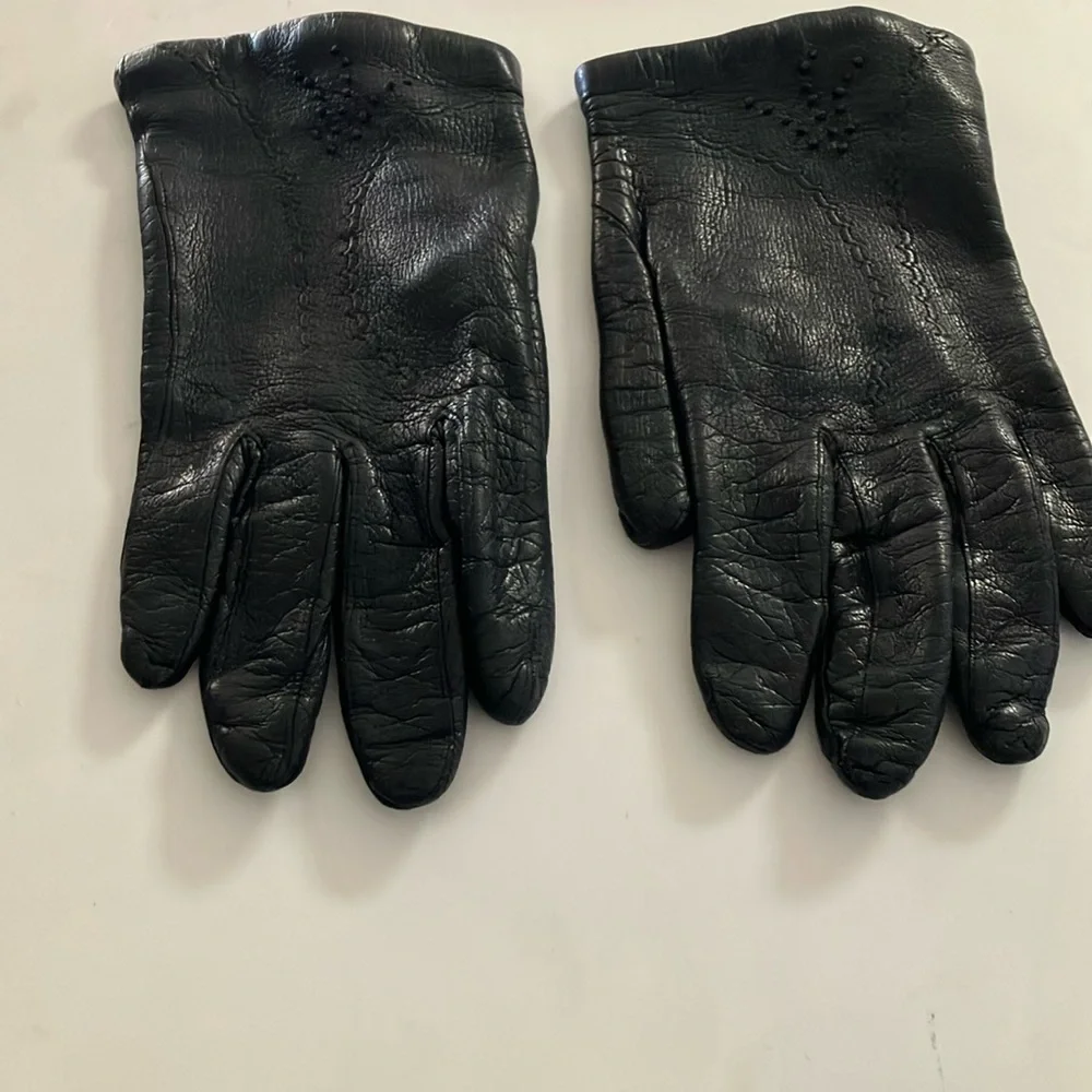 Embellished leather vintage gloves 7